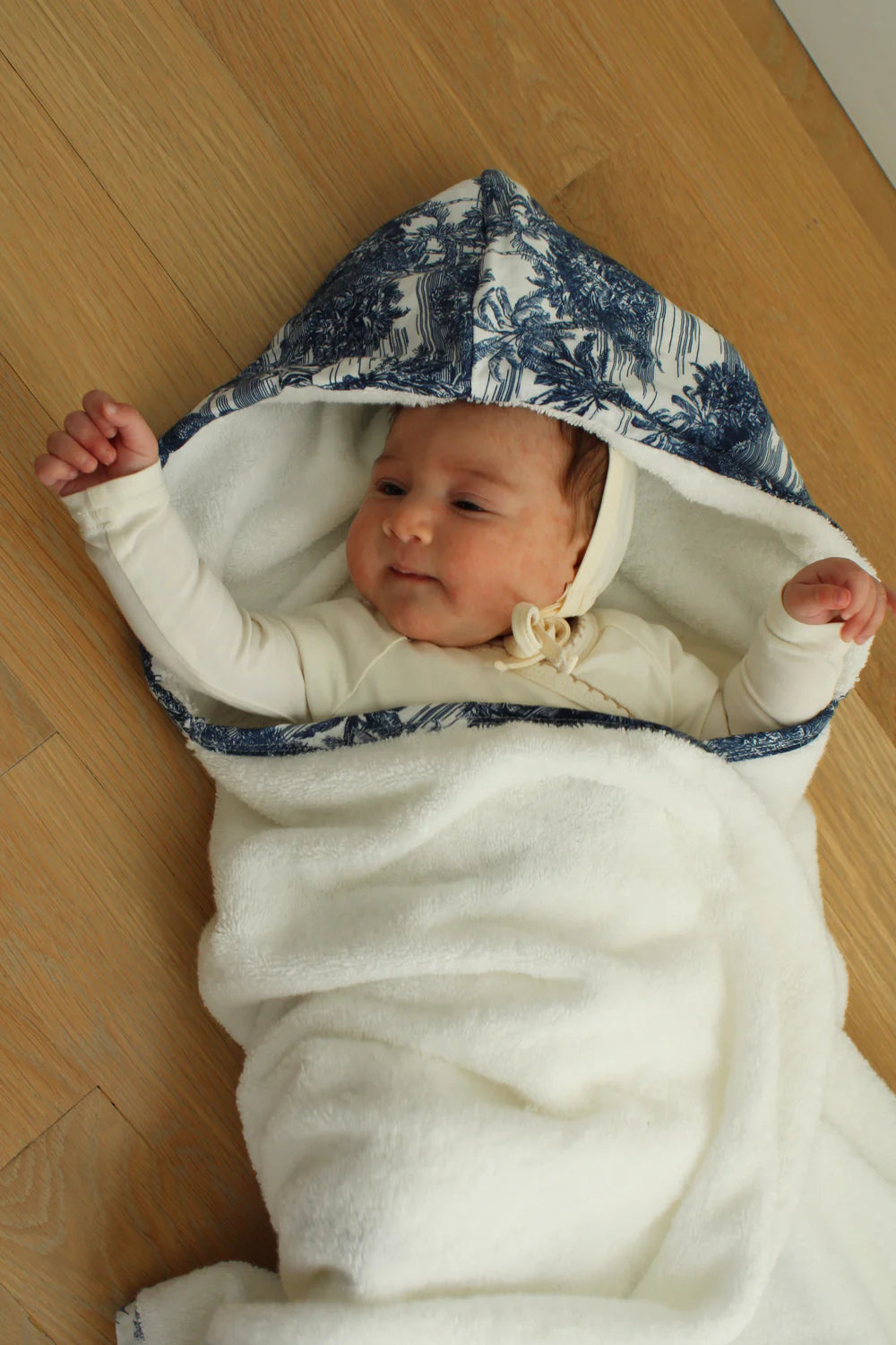 Blue Toile Hooded Bath Towel