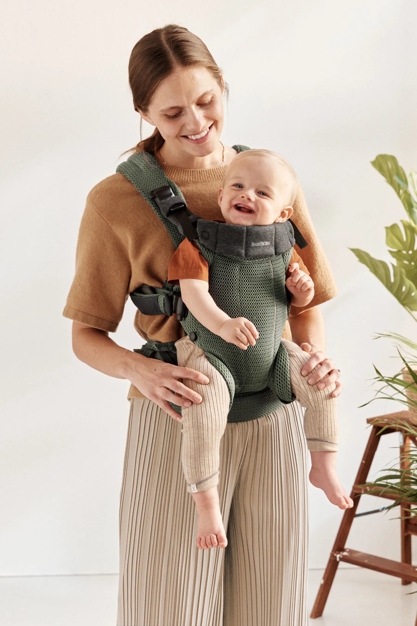 BabyBjörn Baby Carrier Harmony