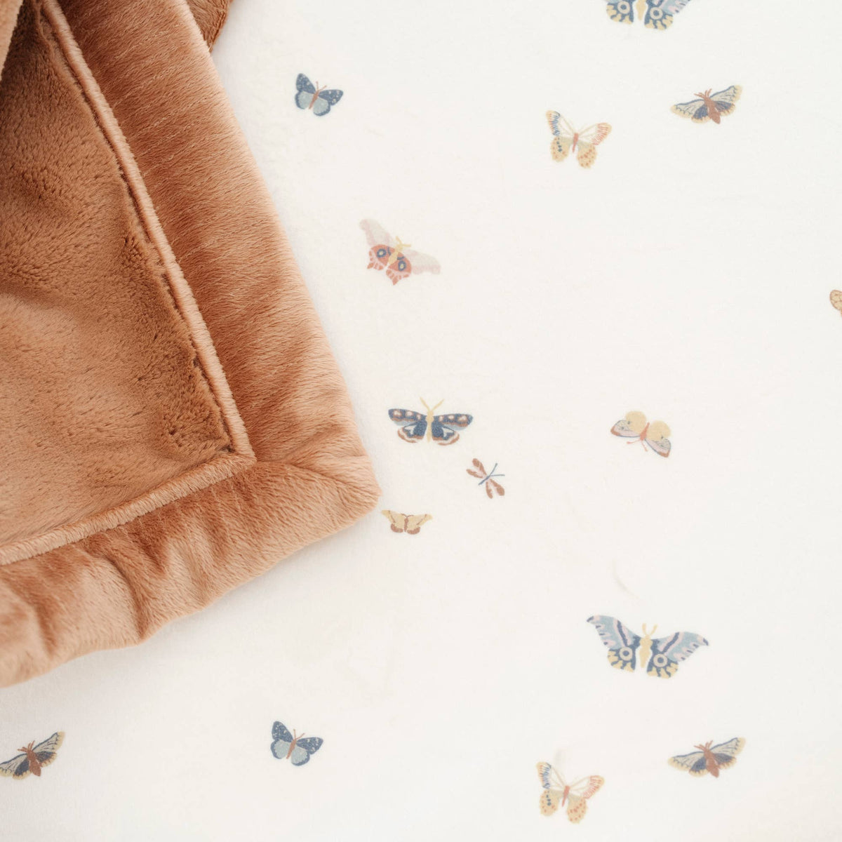 Minky Stretch Luxe Crib Sheet - Butterfly