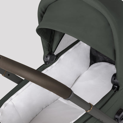Silver Cross Breez Compact Bassinet