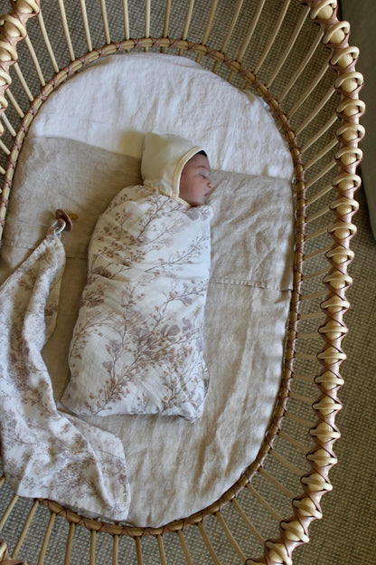 Delicate Neutral Branches Lovey